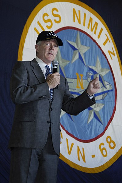 File:US Navy 090827-N-3038W-002 Secretary of the Navy (SECNAV) the Honorable Ray Mabus speaks with Sailors during an all-hands call aboard the aircraft carrier USS Nimitz (CVN 68).jpg