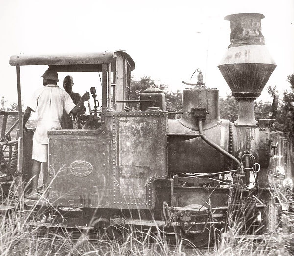 File:Uganda - Steam train on the Lugasi sugar plantation (1940s) - Photograph by a British army recruitment officer stationed in East Africa during WWW II.webp