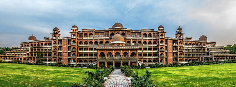 "Islamia_College_University,_Peshawar" by User:Askhokhar66