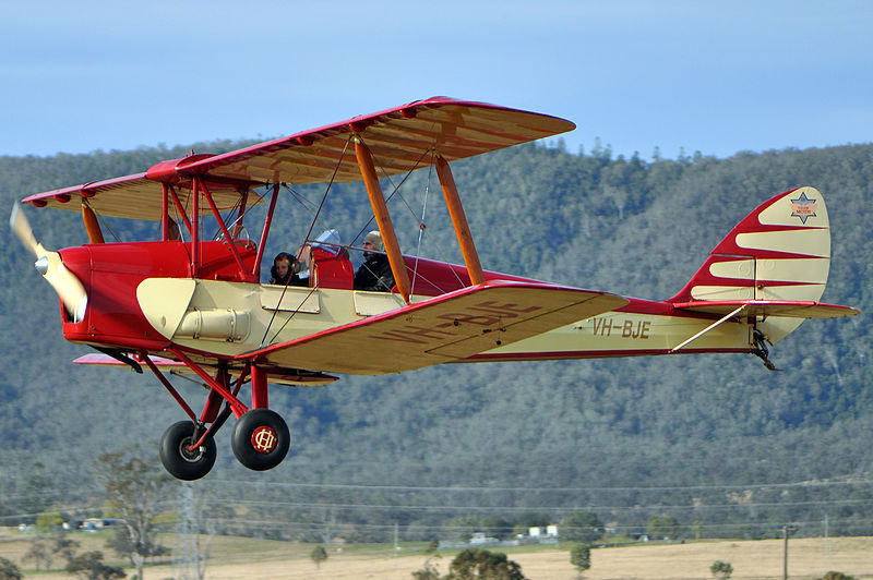 File:VH-BJE De Havilland DH-82A Tiger Moth (6773244583).jpg