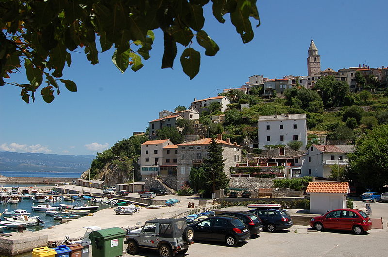 File:Vrbnik Krk 02.JPG