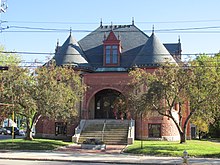 Walker Memorial Library, Westbrook ME.jpg