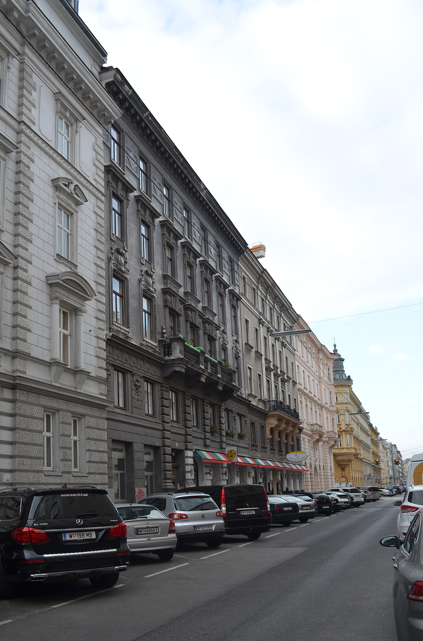 File:Wien, Weyringergasse 7-7a.JPG - Wikimedia Commons