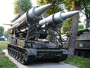 Пускова установка 2П24 з двома ракетами 3М8 в Музеї ВПС ЗСУ в м. Вінниця