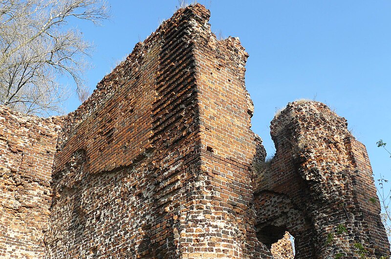 File:Zlotoria Castle, Torun.JPG