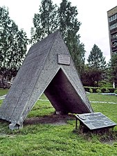 Monumento por fondisti dil urbo.