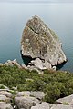 Скеля Діва та руїни скелі Монах.jpg