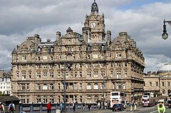 00 103 0325 Balmoral Otel, Edinburgh, Schottland.jpg