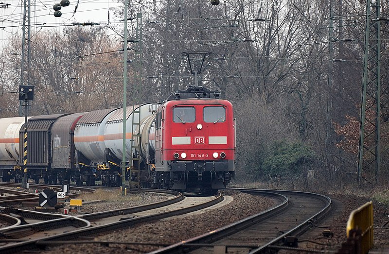 File:151 149-2 Köln-Kalk Nord 2016-03-24-01.JPG