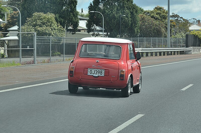 File:1964 Austin Mini (15109866754).jpg