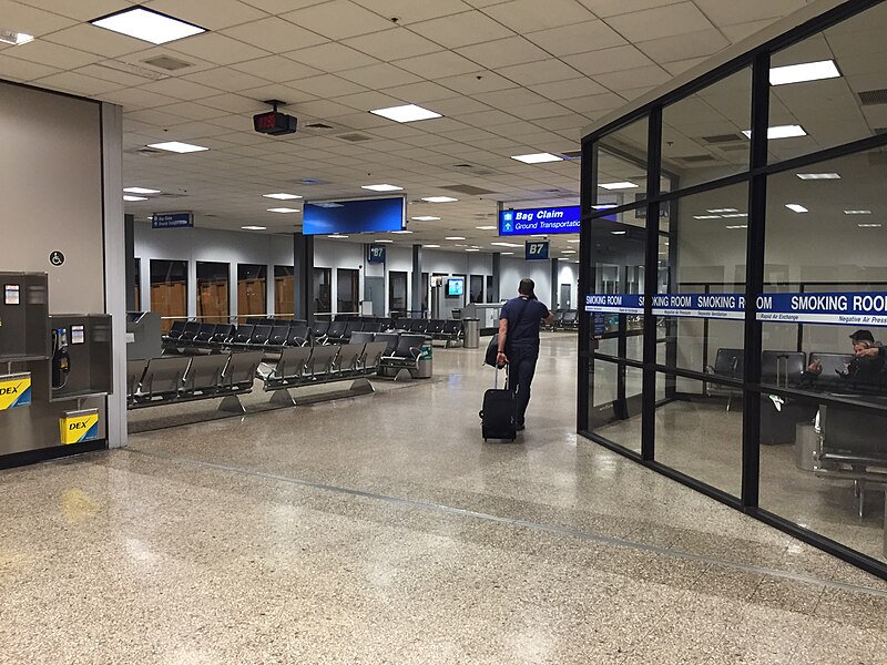 File:2015-04-13 23 31 02 View towards Terminal 1 from the middle of Concourse B in Salt Lake City International Airport, Utah.jpg