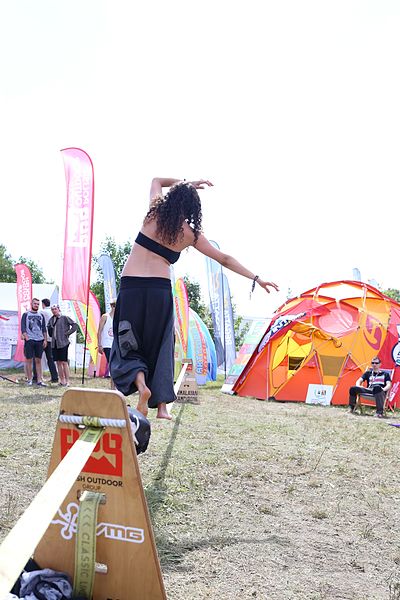 File:2016 Woodstock 043 Slackline.jpg