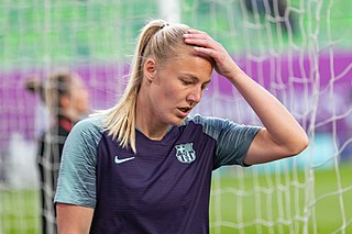 <span class="mw-page-title-main">Stefanie van der Gragt</span> Dutch footballer