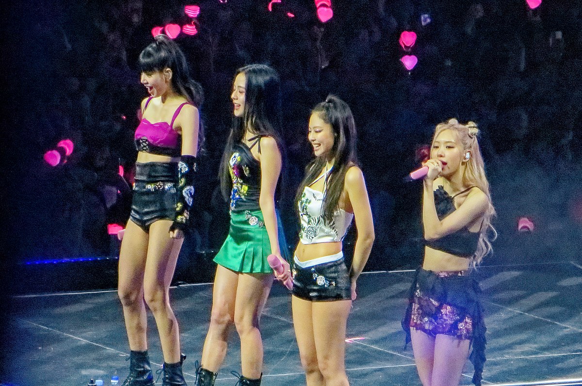 File:221201 BLACKPINK Born Pink Tour London.jpg - Wikipedia