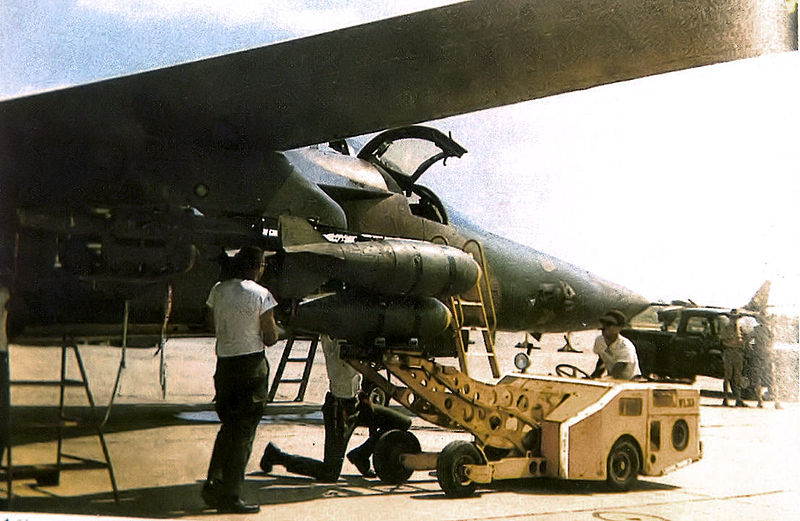 File:428th Tactical Fighter Squadron Combat Lancer F-111A being loaded with bombs March 1968.jpg