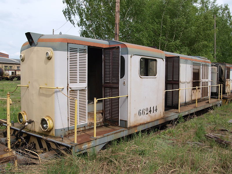 File:662414 diesel locomotive at Petite-Rosselle p1.JPG