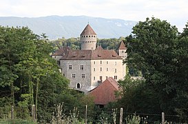 Vue rapprochée du château.