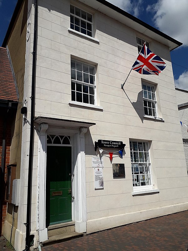 80 High Street, Newport Pagnell: Town Council offices