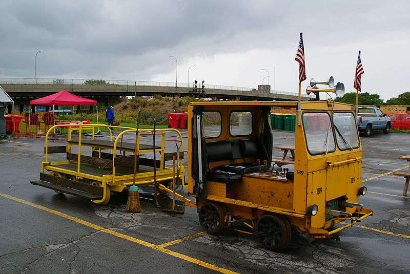 File:9-22-12 HERITAGE DISCOVERY CENTER MUSEUM 4.jpg