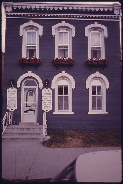 File A RESTORED BUILDING ON CENTER STREET IN NEW  ULM  