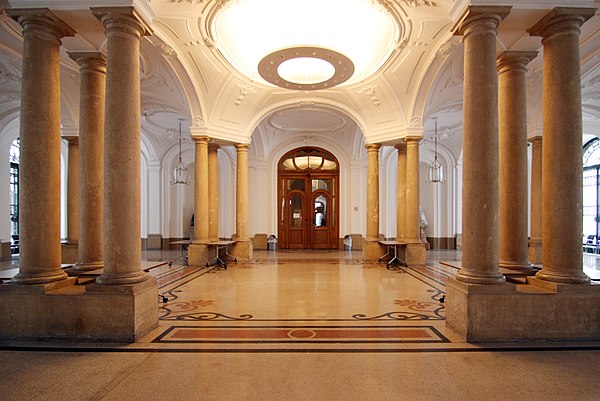 Portico of the University of Vienna building where Masaryk studied philosophy.