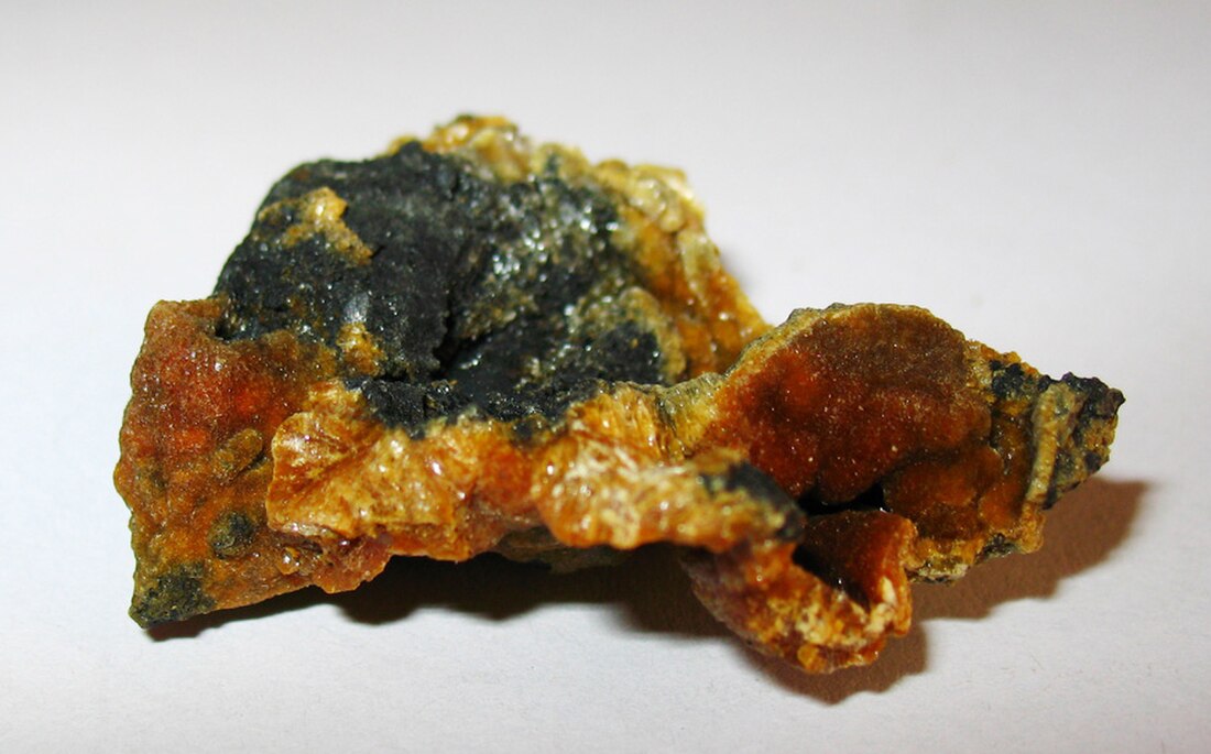 Aluminocopiapite