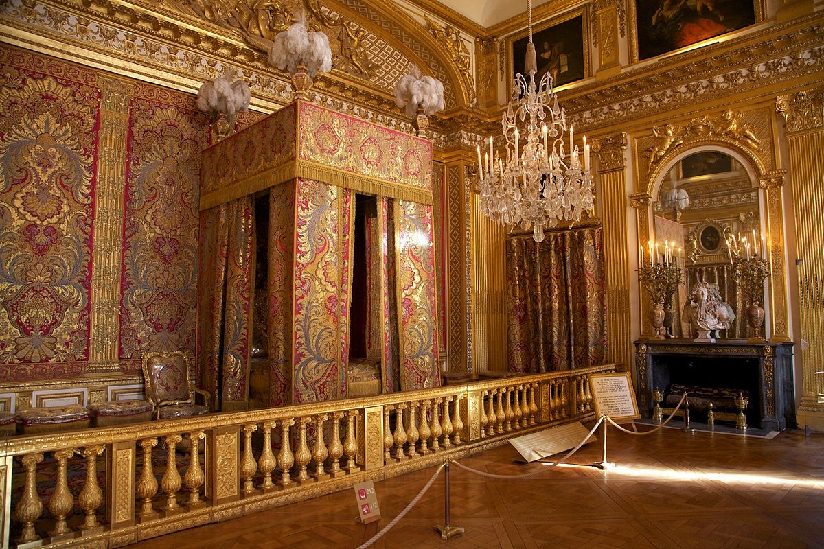 File:Lit de Louis XIV.jpg - Wikipedia