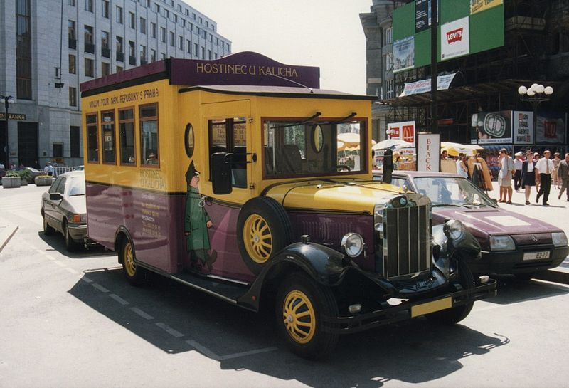 Asquith Motor Carriage ( Retrobiertaxi) 800px-Asquith_Bus_1