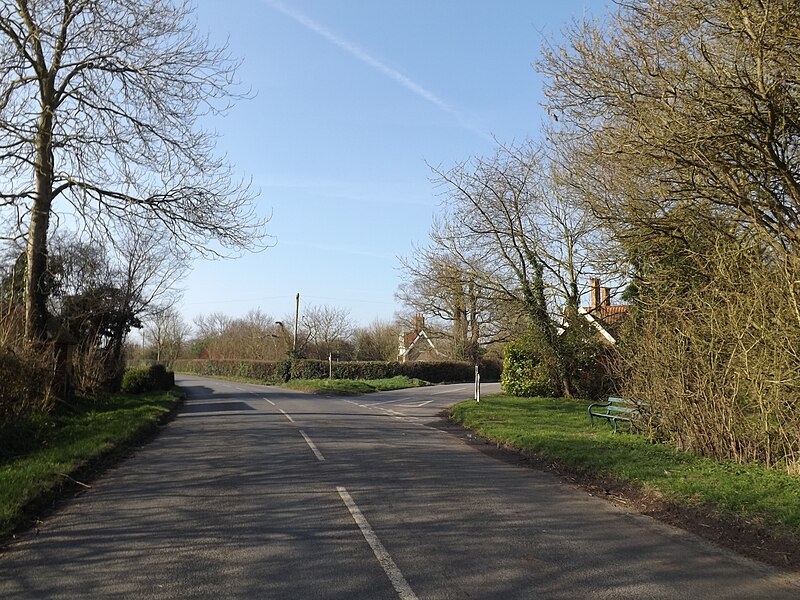 File:B1077 Helmingham Road, Helmingham - geograph.org.uk - 4890177.jpg