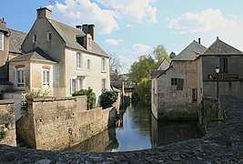 L'Aure à Bayeux, depuis le pont de la rue Saint-Jean.