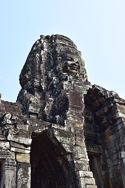 File:Bayon, Angkor Thom (39647470844).jpg