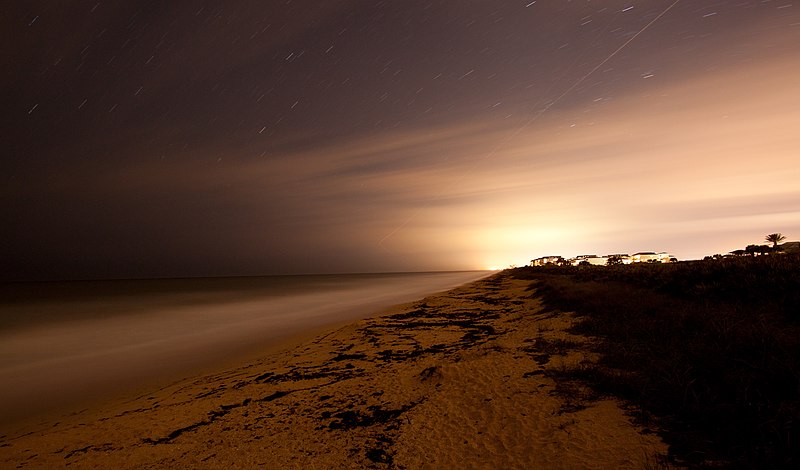 File:Beach at Night (7137398775).jpg
