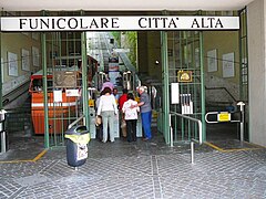 Bergamo Città Alta Füniküler E8.jpg