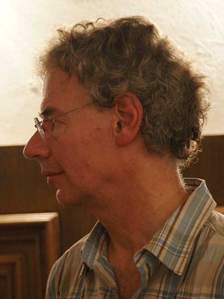 File:Bill Bruford in Groznjan 2009 2.jpg