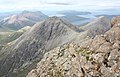 Importé de flickr. Vue depuis le Blaven sur l'île de Skye avec Raasay en haut au centre.