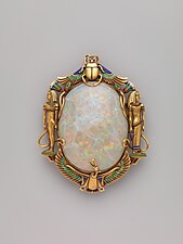 Brooch MET DP340189.jpg