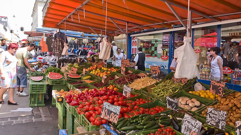 Datei:Brunnenmarkt 04.jpg