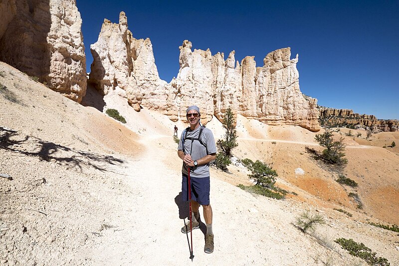 File:Bryce National Park with Backroads (15199102577).jpg