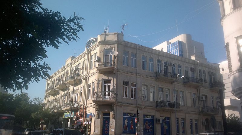 File:Building on Azadlig Avenue 32 (2).jpg