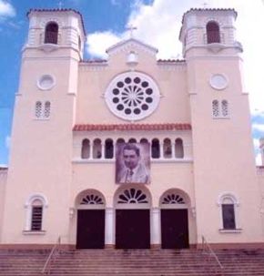 Caguas cathedral.jpg