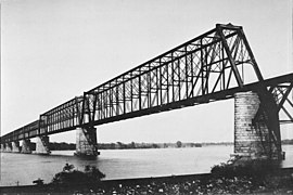 Puente Cairo (1889) sobre el río Ohio, hoy reformado