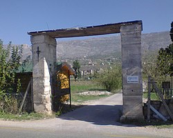 Ulaz - "Carski vinogradi" (Gnojnice, Mostar)