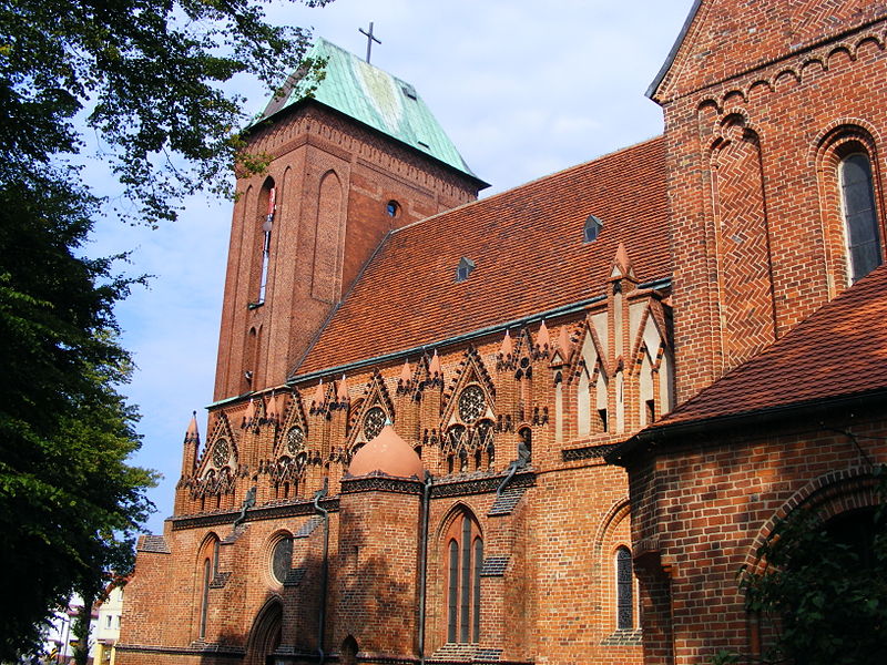 File:Cathedral of Kamień Pomorski 2014 bk05.jpg