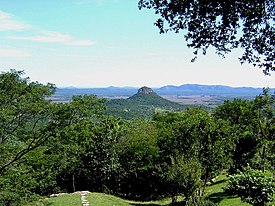 Cerro Mbatovi.jpg