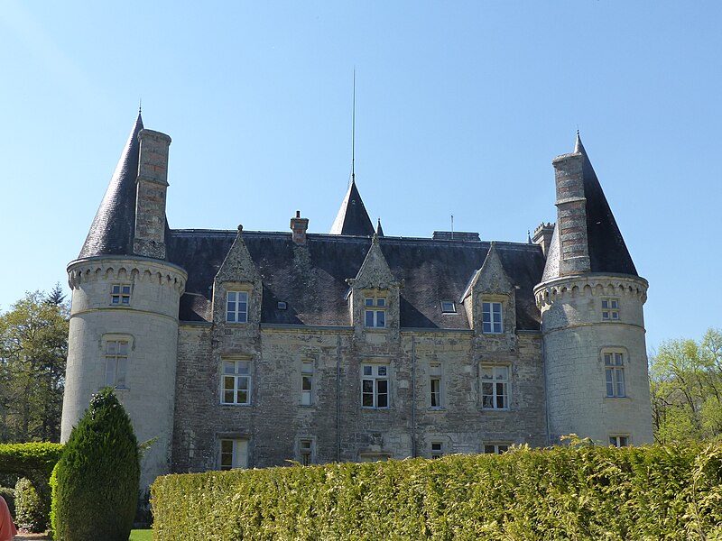 File:Château de Trédion 07.jpg