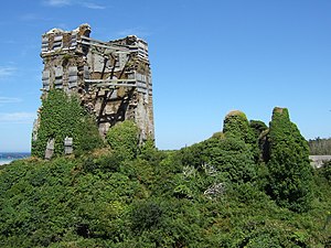 Trémazan Castle ruins