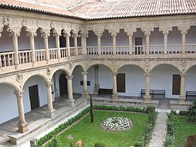 Court of Convent of Las Dueñas