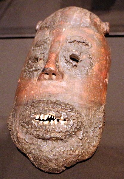 File:Congo, kongo-yombe, maschera, XIX secolo (museo pigorini) 02.jpg