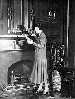 Chrystal Herne in the original Broadway production of Craig's Wife (1925) Craig's-Wife-Herne.jpg