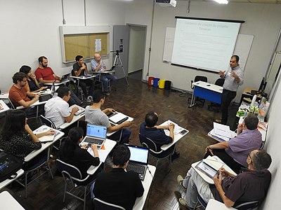 Apresentação de Dalton Martins na Faculdade Cásper Líbero, em Curadoria Informacional e Web Semântica, em 4 de abril de 2019.